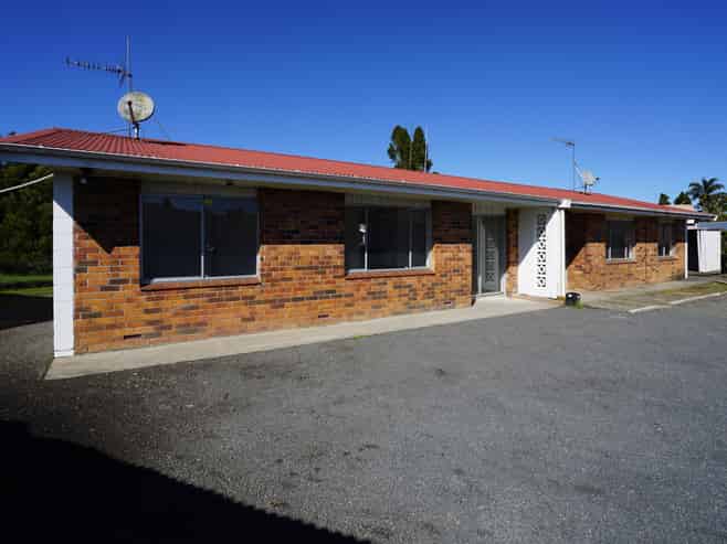 5 & 5a Michael Avenue, Dinsdale