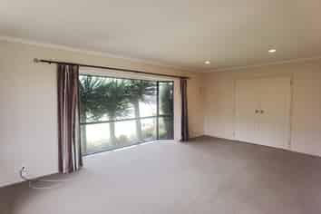 11 Dalcross Drive, Flat Bush
