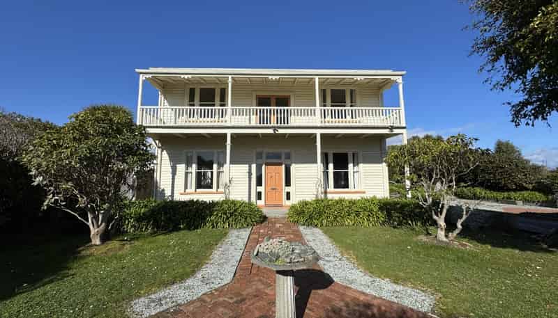 76  Sale Street , Hokitika