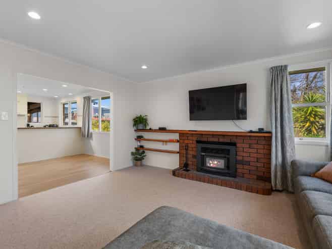 132 Devon Street West, Hillcrest