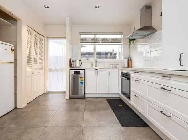 203F Maxwell Road, Redwoodtown