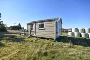 52 Cardigan Street East, Middlemarch