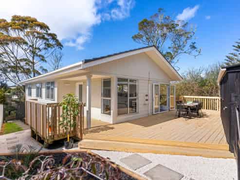 33 Japonica Drive, Beach Haven