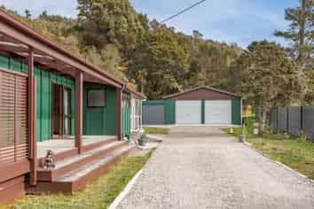 46 Conns Creek Road, Waimangaroa