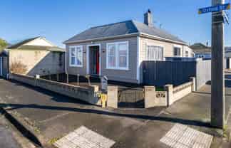 196 Oxford Street, SOUTH DUNEDIN