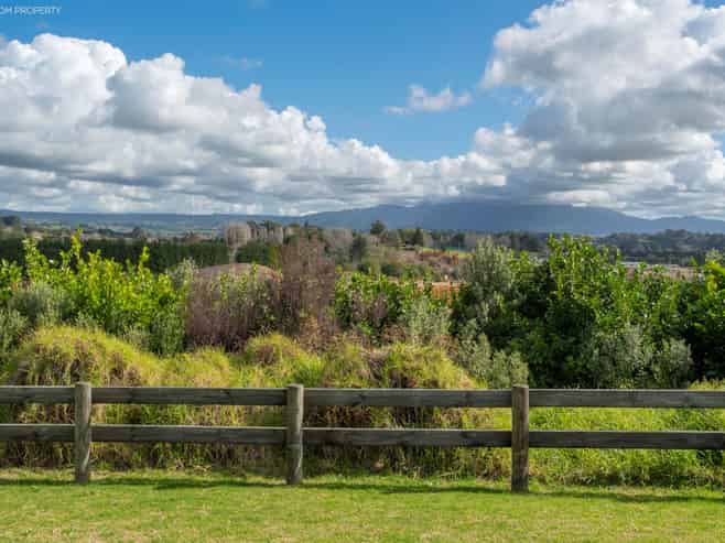 12 Anglers Way, Omokoroa