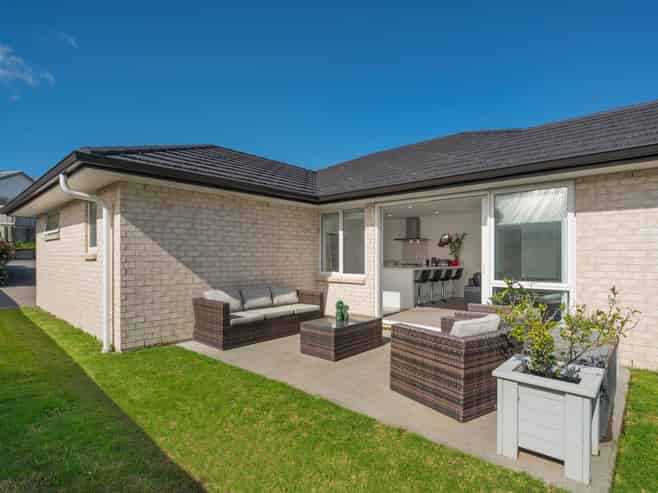 12 Anglers Way, Omokoroa