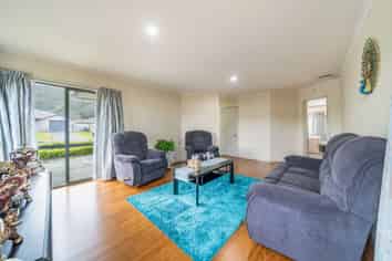 2 Fraser Colman Grove, Wainuiomata
