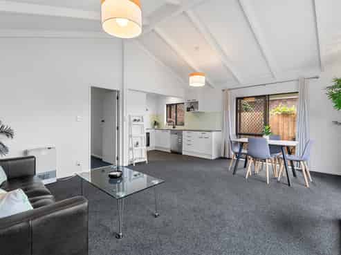 129B Ranolf Street, Glenholme