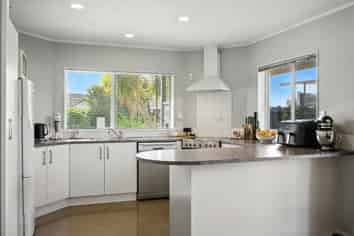 10 Davington Way, Burswood