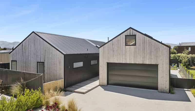 12 Cleland Close, Wanaka