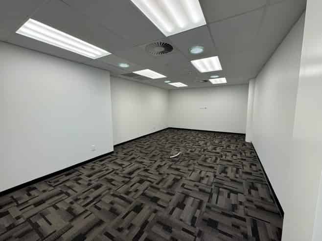ROSEDALE OWNER OCCUPIER OR INVESTOR OPPORTUNITY
