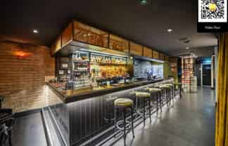 Boo’s – Christchurch Icon – Deadline Sale