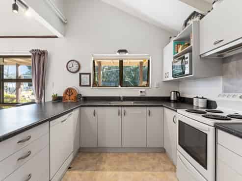 9 D'arcy Road, Bastia Hill