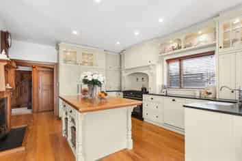 69 Office Road, Merivale