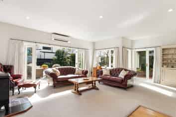 69 Office Road, Merivale