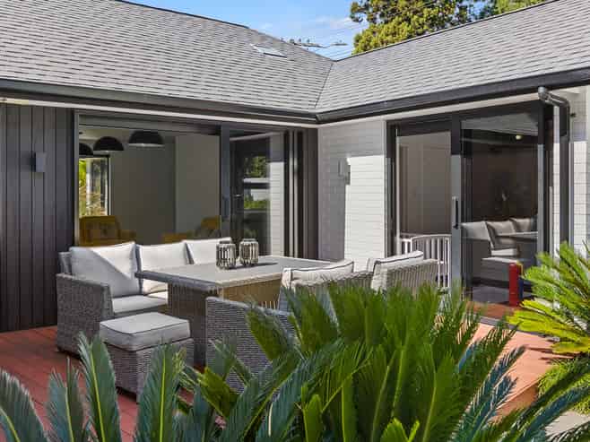 14 Brooklands Road, Brooklands