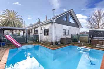 1 Wakelin Place, Redwood