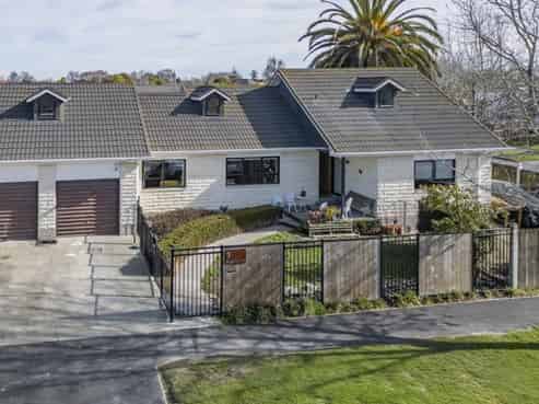 1 Wakelin Place, Redwood