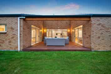 115 Kyle Road, Greenhithe