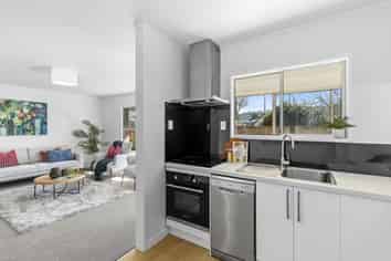 3/195 Waterloo Road, Hutt Central