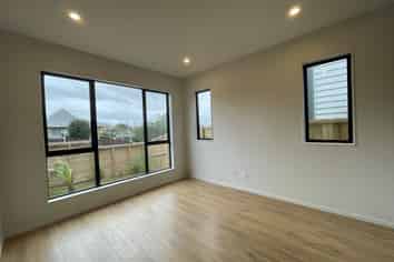 2A Askew Place, Farm Cove