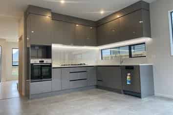 2A Askew Place, Farm Cove