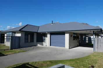20 Spackman Cr, Paraparaumu