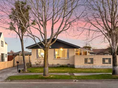 75 Glenmore Avenue, Casebrook