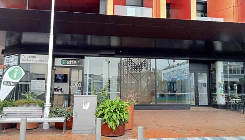 Unit 5/1 Devonport Road, Tauranga Central