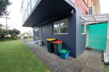 1/58 Paynters  Avenue, Strandon