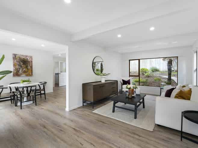 2/867 Beach Road, Torbay