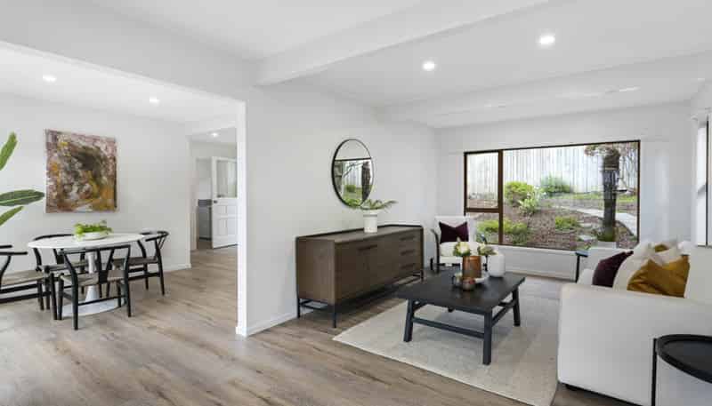 2/867 Beach Road, Torbay
