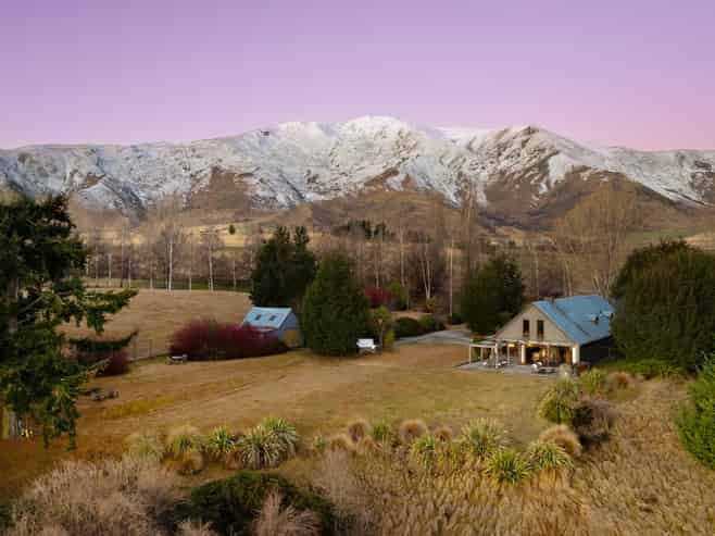 307 Crown Range Road, Arrow Junction