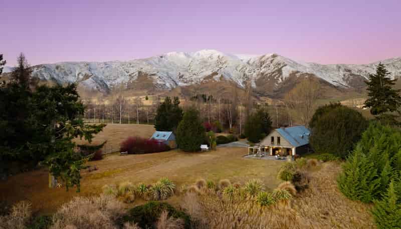 307 Crown Range Road, Arrow Junction