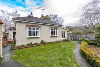 1689B Cust Road, Cust