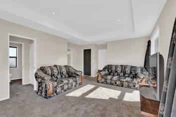 2/31 Veitches Road, Casebrook