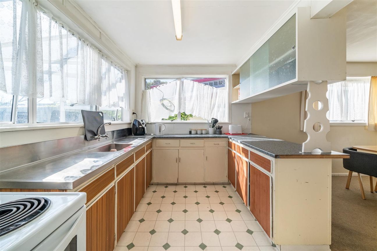 Elegant 1900 Character Home in Kilbirnie - Altro