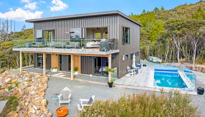 1570 Cove Road, Mangawhai