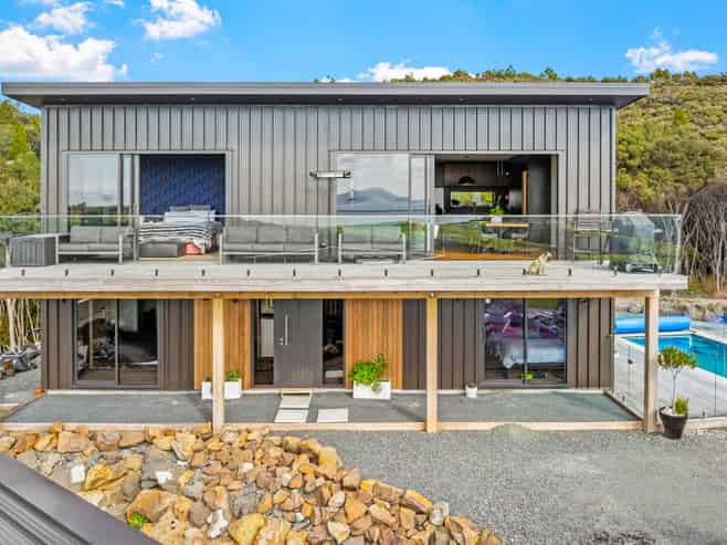 1570 Cove Road, Mangawhai