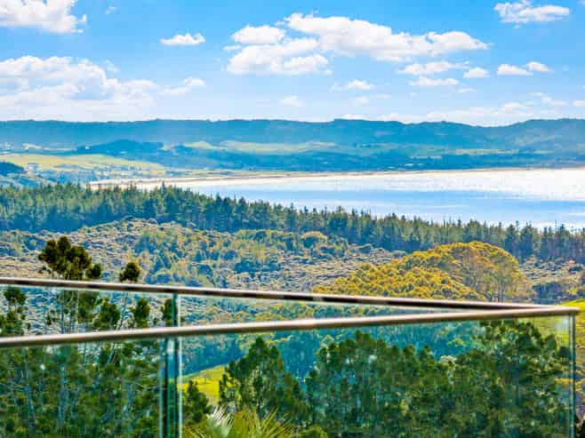 1570 Cove Road, Mangawhai