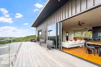 1570 Cove Road, Mangawhai