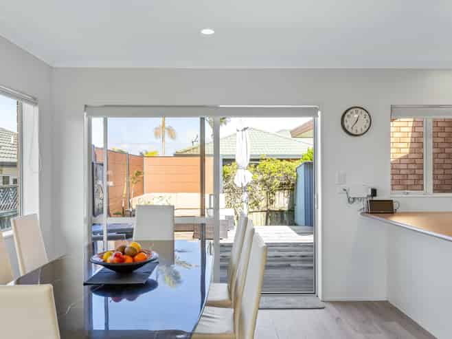 15 Kath Hopper Drive, Orewa