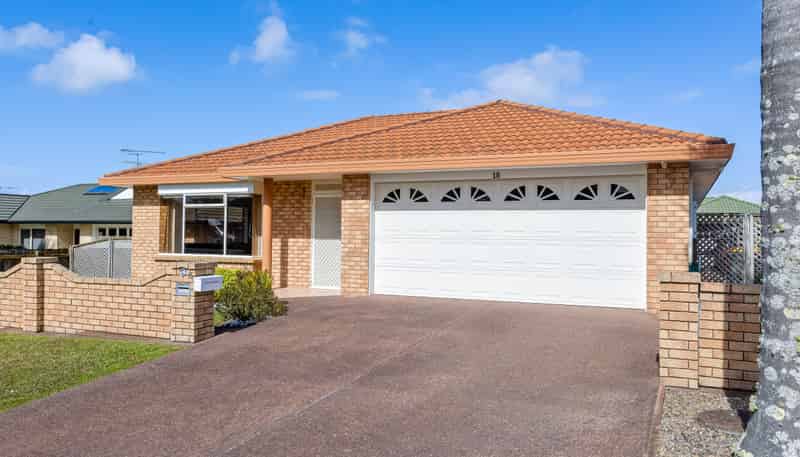 15 Kath Hopper Drive, Orewa