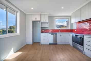 50 Dejoux Road, Winton