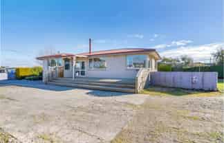 50 Dejoux Road, Winton