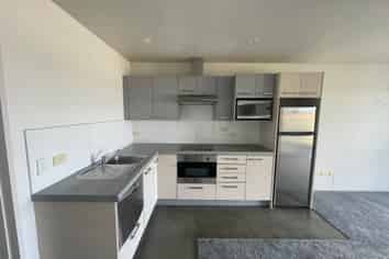 80c Michael Jones Drive, Flat Bush