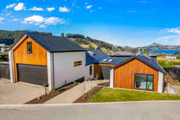 5 Goddard Way, Sawyers Bay
