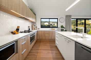 5 Goddard Way, Sawyers Bay