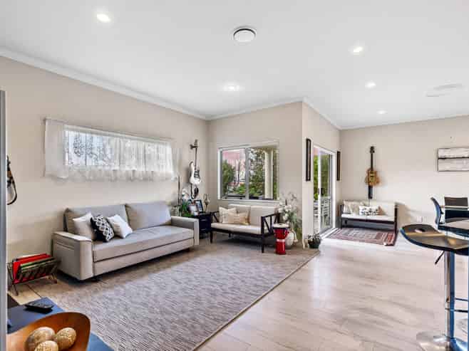 21 Cinnabar Place, Westgate